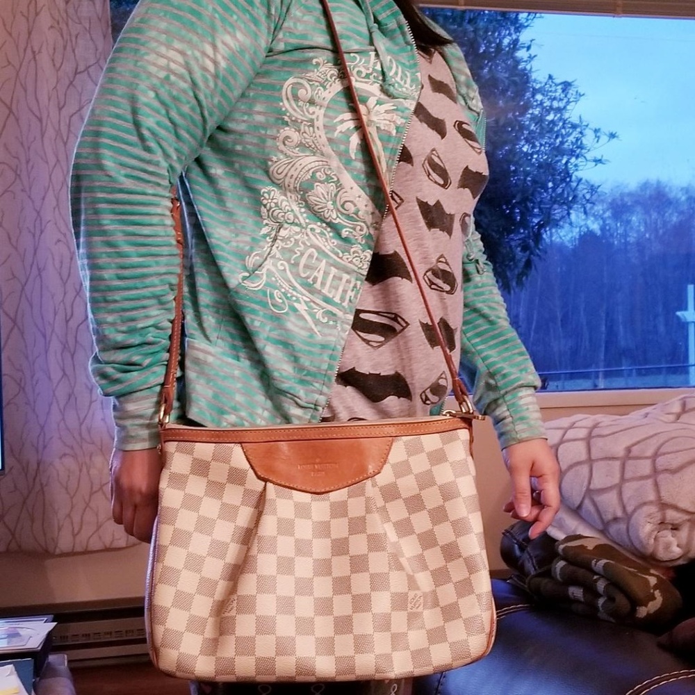 Louis Vuitton Siracusa PM Crossbody bag